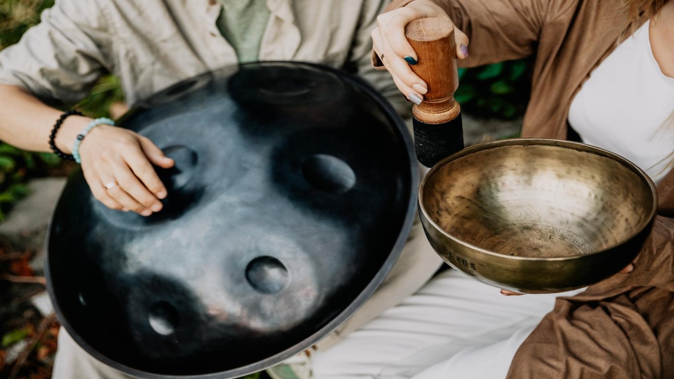 Getting Started: Basic Handpan Playing Techniques